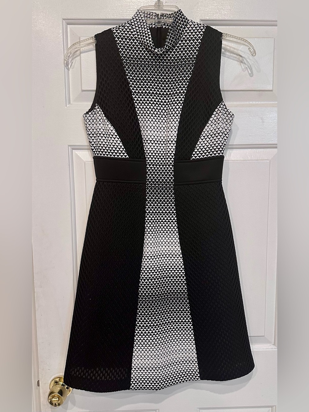 Antonio Melani Geometric Fit & Flare Dress – Size 4 Monochrome Quiet Luxury - Picture 4 of 11